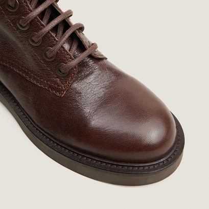 Heeled boots brown