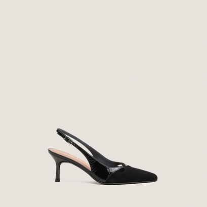 Heeled pumps black
