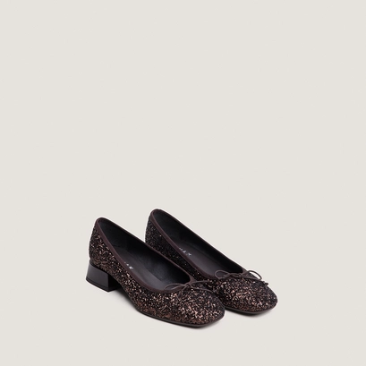 Round-Toe Ballet Flats dark brown