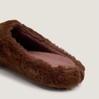 Slippers brown