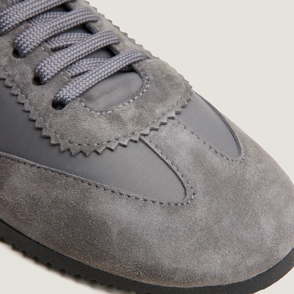 Lace-up sneakers in grey suede and grey nylon | DUTA