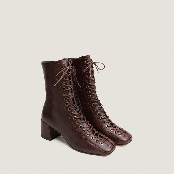 Lace-up heeled ankle boots in brown leather | VAMELINE