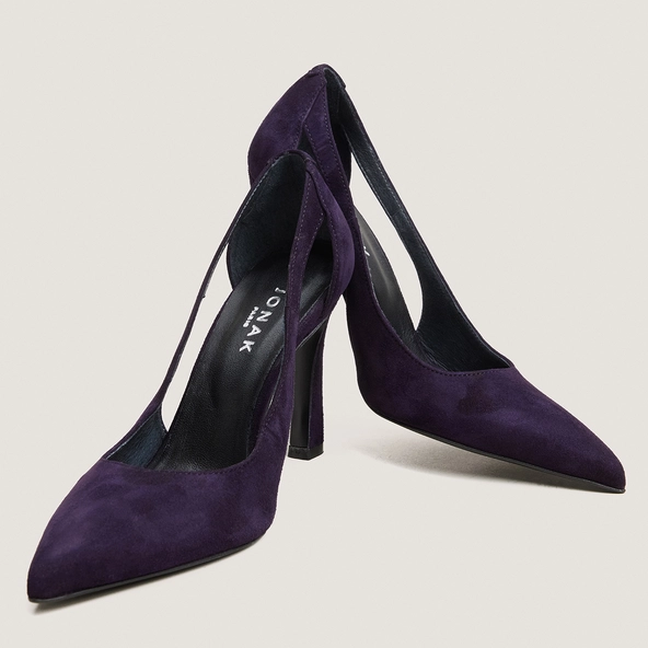 Heeled pointed-toe pumps in purple suede | DEDGAR