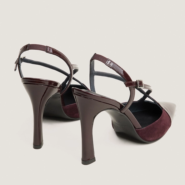 Pointed-Toe Heeled Pumps in bordeaux patent and bordeaux suede | DAUTOMNE