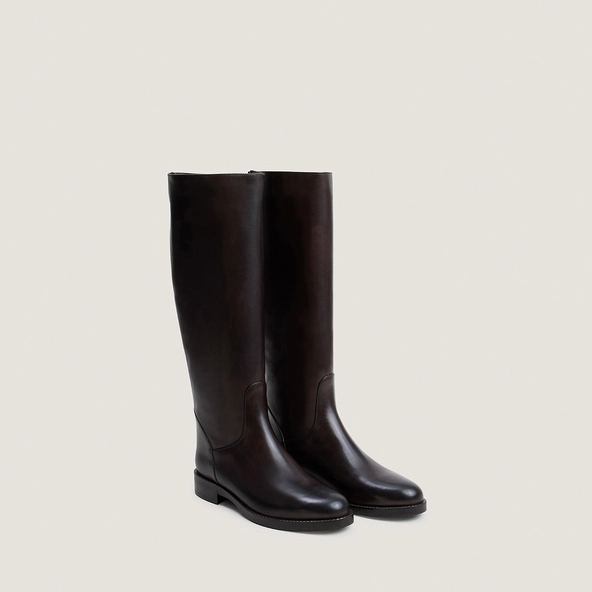 Round-Toe Boots in dark brown leather | FLEUR