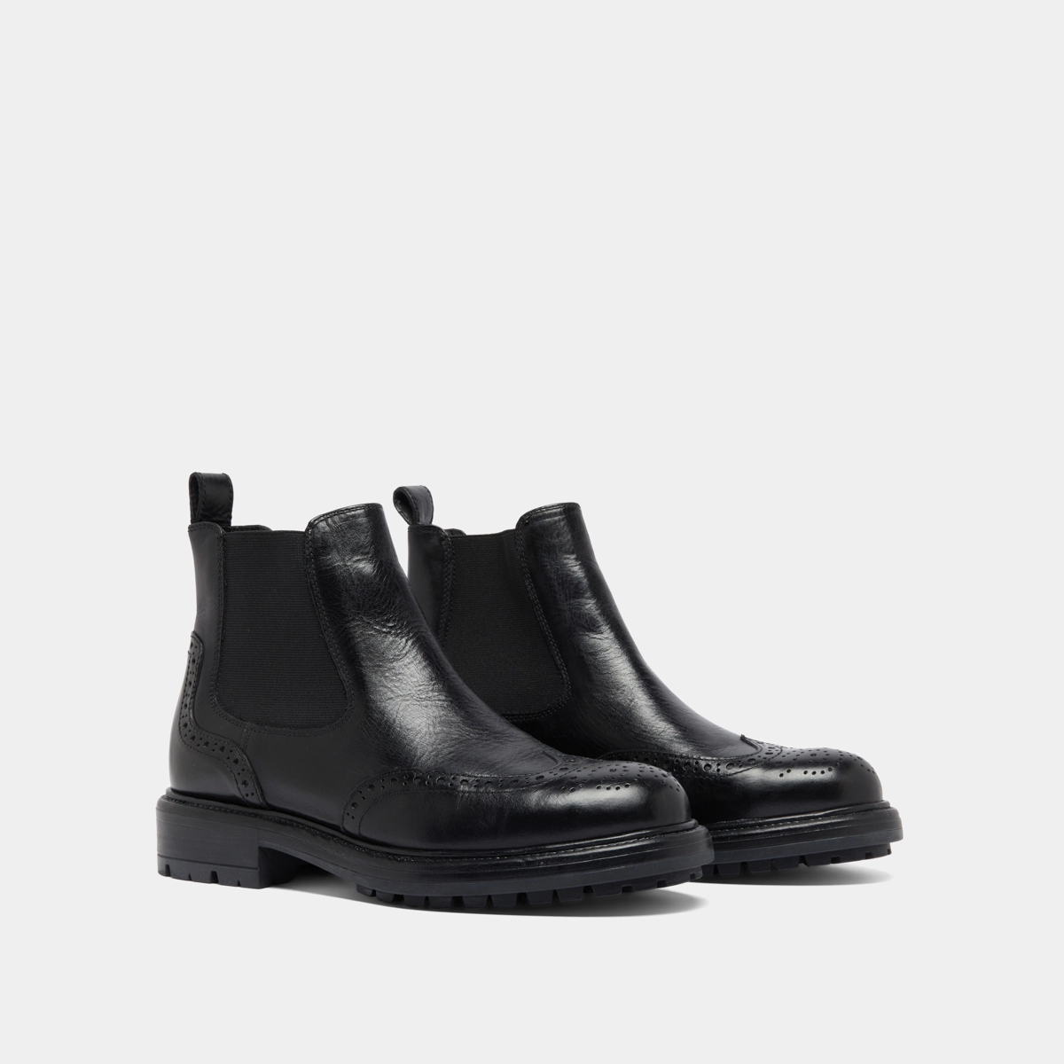 Boots à semelles crantées in black leather | CELIA