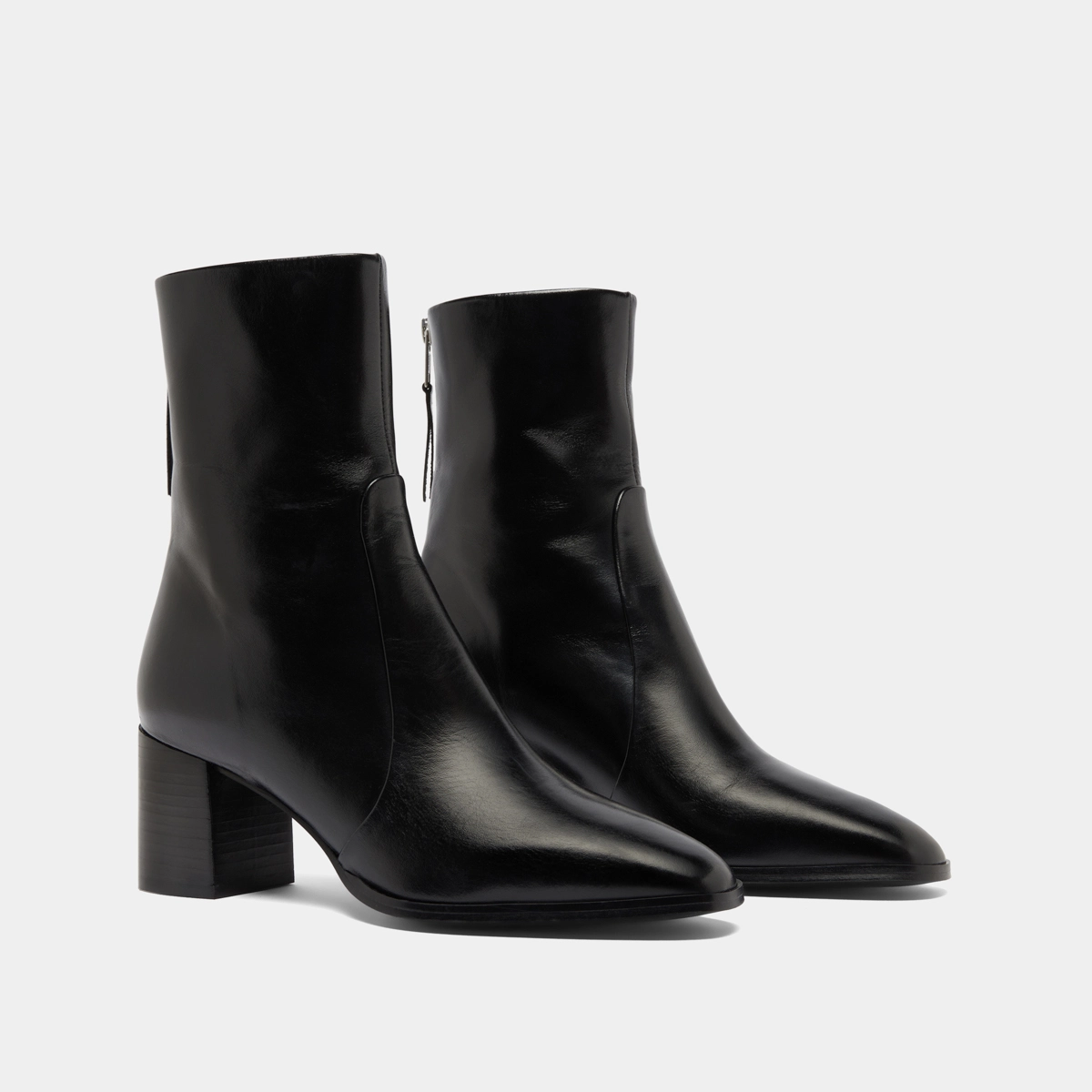 Bottines avec fermeture &eacute;clair arri&egrave;re in black leather | DETRAS