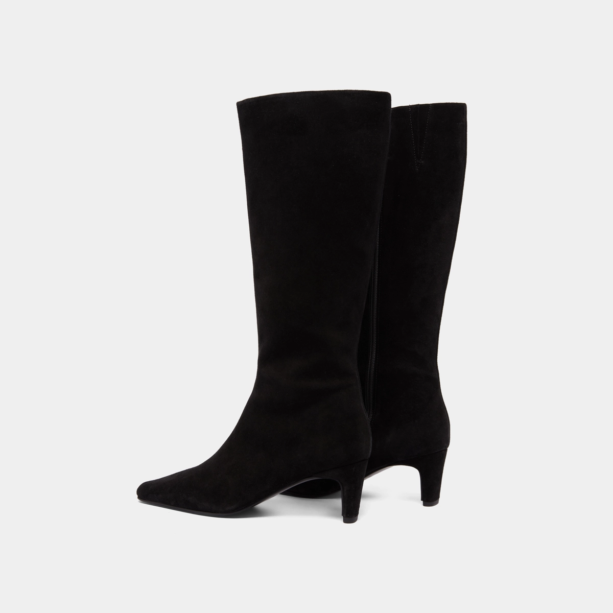 Bottes &agrave; talons et bouts pointus in black suede | DANOU