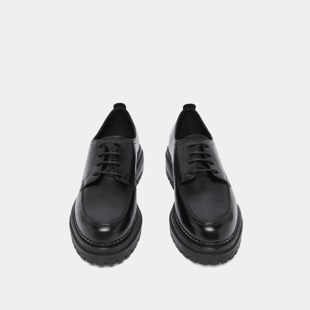 Derbies &agrave; semelles crant&eacute;es in black leather | ADALOU