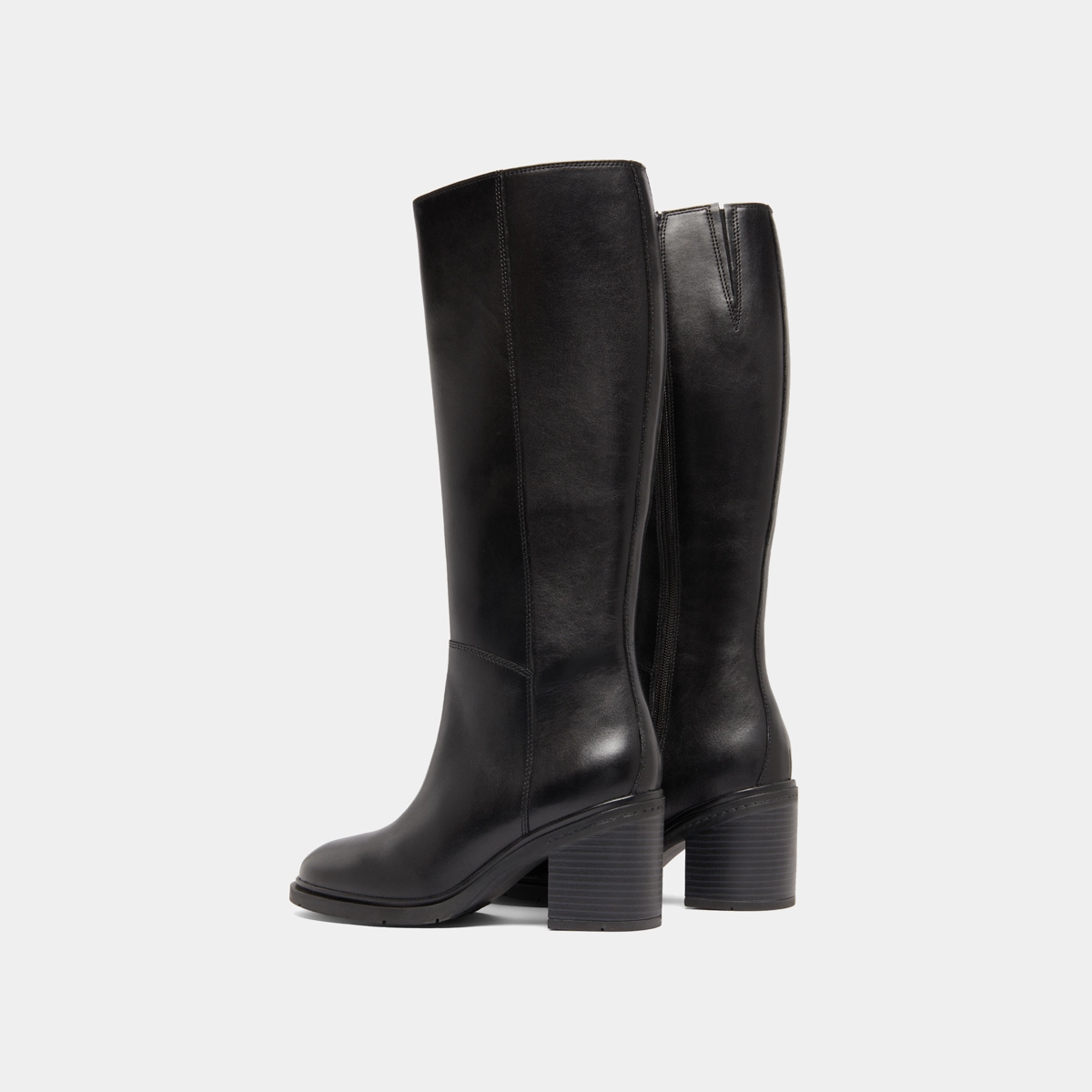 Bottes &agrave; talons et &agrave; bouts ronds in black leather | ATILUS