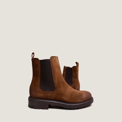 Lowboots with elastic straps and notched soles in cognac suede | celina