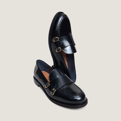Loafers with adjustable buckles in black glazed leather | drizza