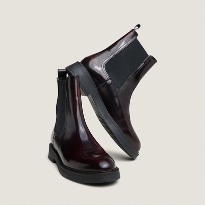 Boots &agrave; bouts ronds in burgundy patinated leather | agen