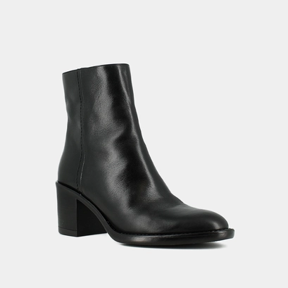 Bottines &agrave; talons in black leather | cajun