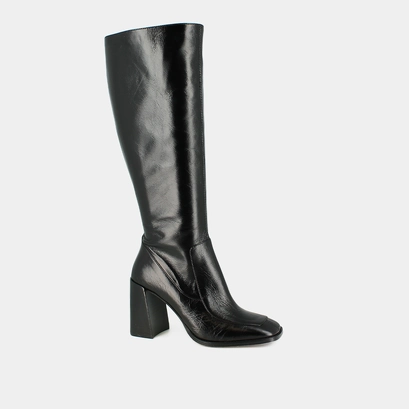 Square-toe high boots in black distressed leather calf size m | vaubane