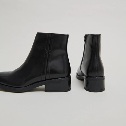 Boots basses in black leather | gab