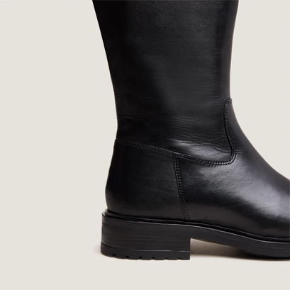 Bottes &agrave; talons crant&eacute;s in black leather | graciana