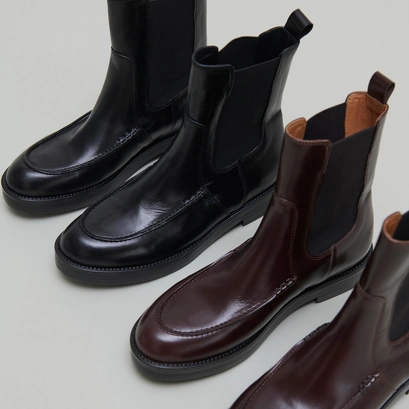 Boots &agrave; &eacute;lastiques larges in black leather | allan