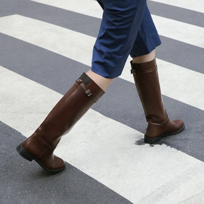 Bottes hautes in cognac patinated leather | romane