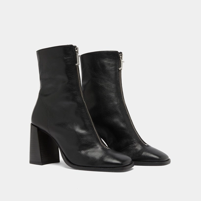 Bottines &agrave; talons et fermetures &eacute;clairs ... in black leather | vandana