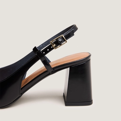 Slingbacks &agrave; talons in black glazed leather | dadelle