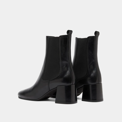 Bottines &agrave; talons et &eacute;lastiques in black leather | denon