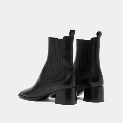 Bottines &agrave; fronces in black leather | dingo