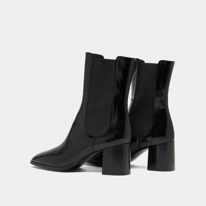 Bottines &agrave; &eacute;lastiques in black shiny leather | ducha