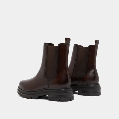 Low boots with notched and elastic soles in red-brown leather | adalard