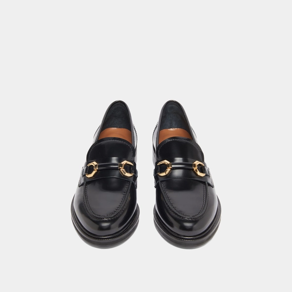 Loafers with gold bits in black glazed leather | DROP