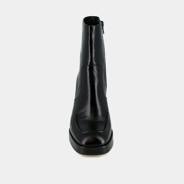 Bottines à talons et bouts carrés in black distressed leather | VERONICA