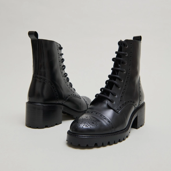 Boots à lacets et à talons in black leather | ANDERS