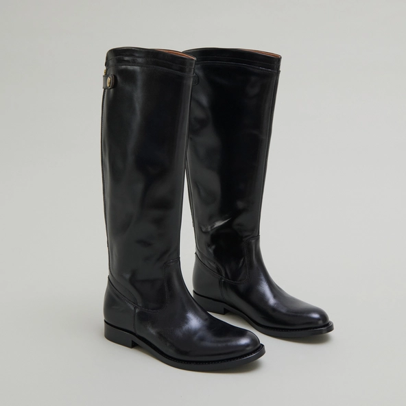 Bottes &agrave; fermetures &eacute;clairs arri&egrave;res in black leather | AUROS