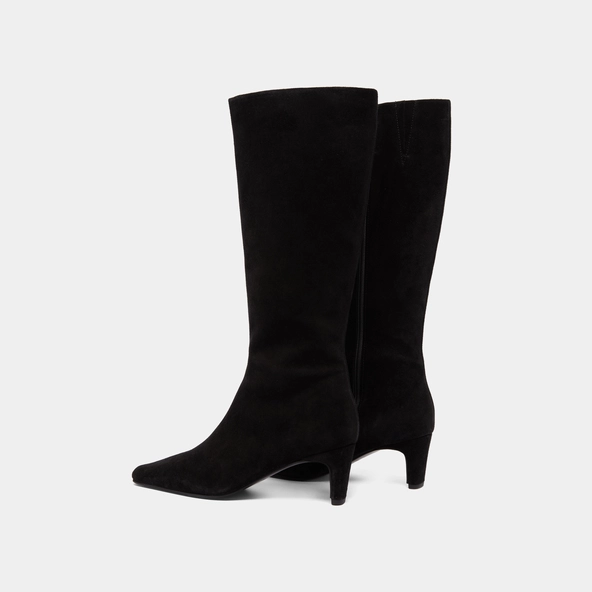 Bottes &agrave; talons et bouts pointus in black suede | DANOU