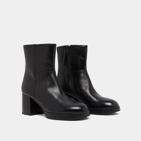 Bottines &agrave; talons flare in black leather | ANELLE