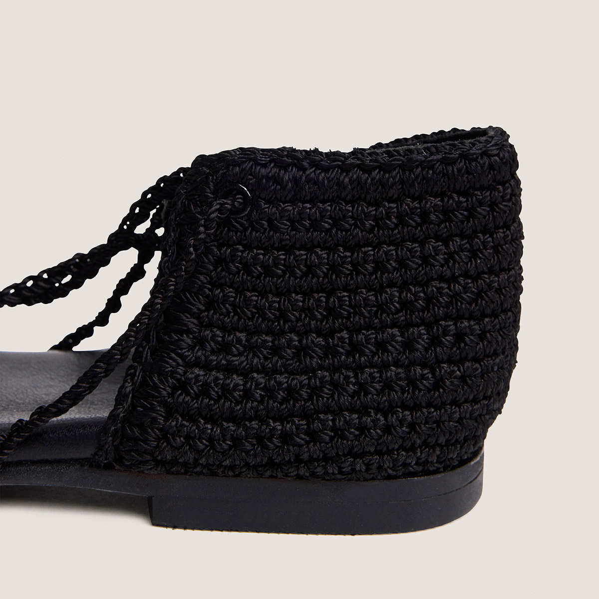 Ballerines à lacets in black crochet | WULLY