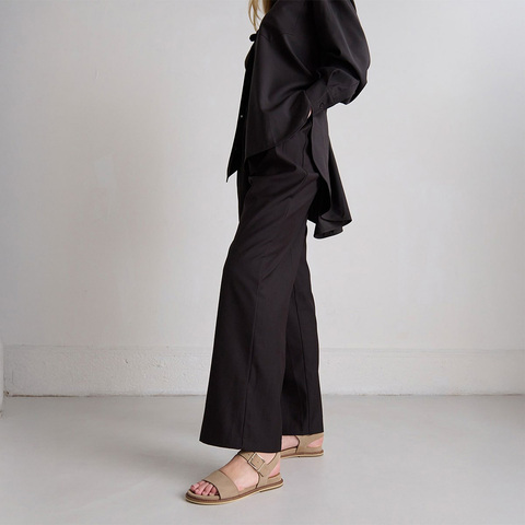 Sandales &agrave; brides et bouts ouverts beige