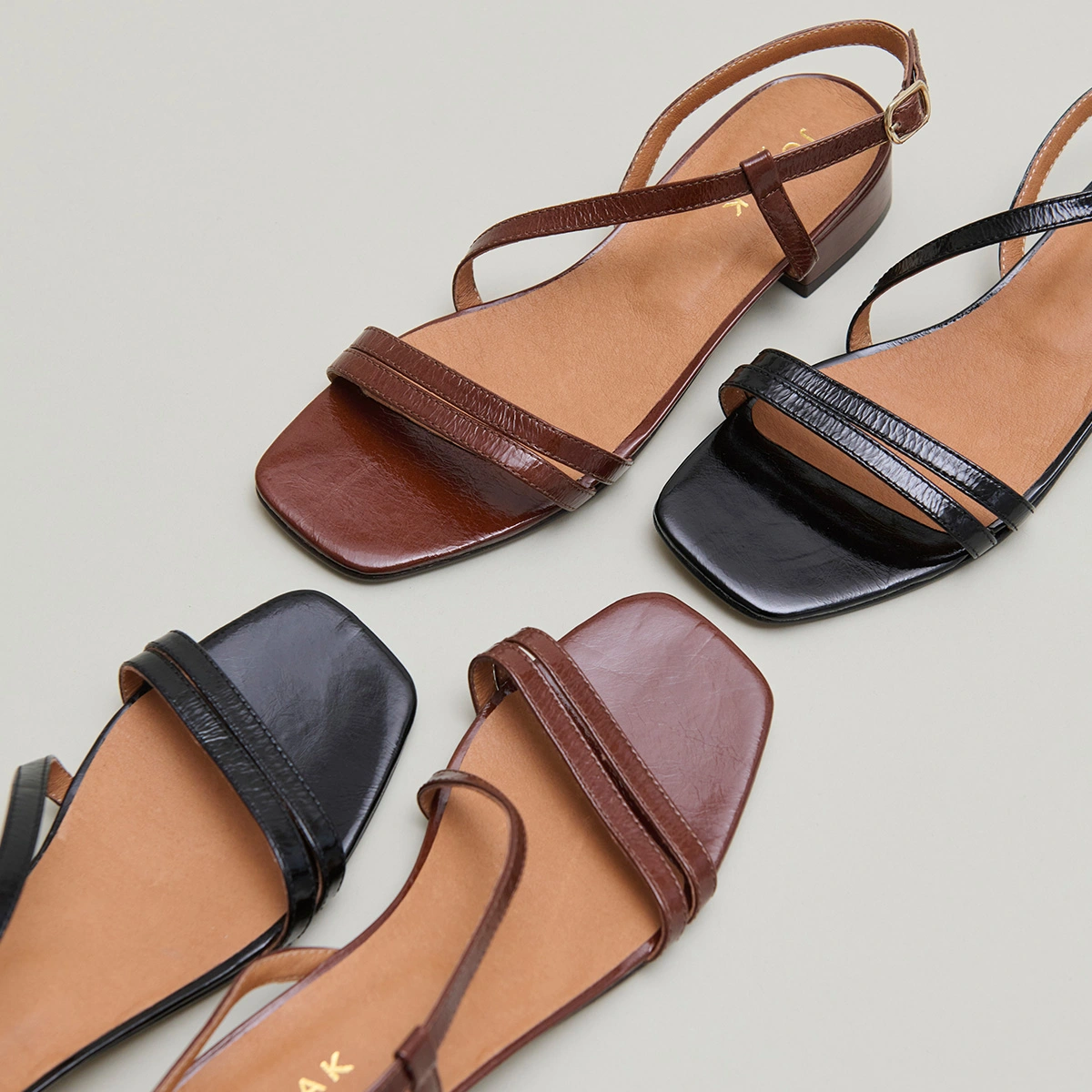 Sandals with small heels in dark brown shiny leather | ANAYA