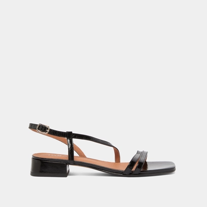 Sandals with small heels in black shiny leather | anaya