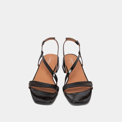 Sandals with small heels in black shiny leather | anaya