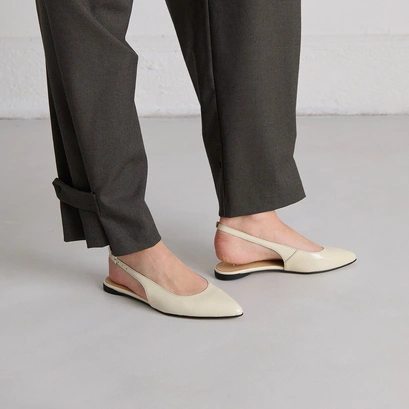 Ballerines slingbacks in ecru pleated varnish | noa