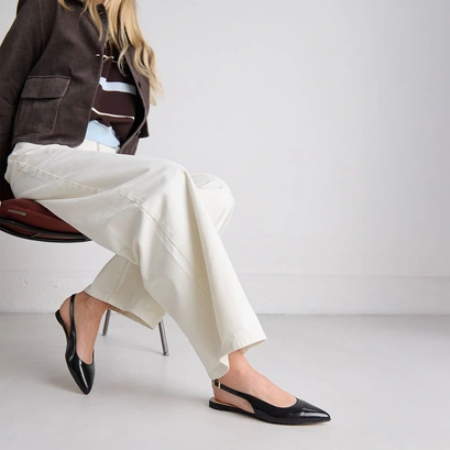 Ballerines slingbacks in black pleated varnish | noa