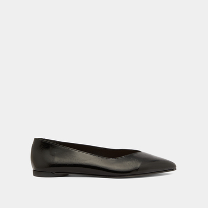 Ballerines &agrave; bouts pointus in black pleated varnish | noemie