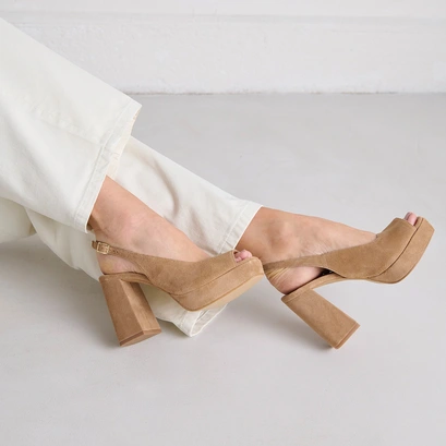 Escarpins slingbacks in camel velvet | vladim