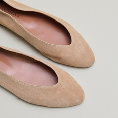 Ballerines &agrave; bouts pointus camel