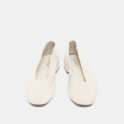 Ballerines &agrave; petits talons ecru