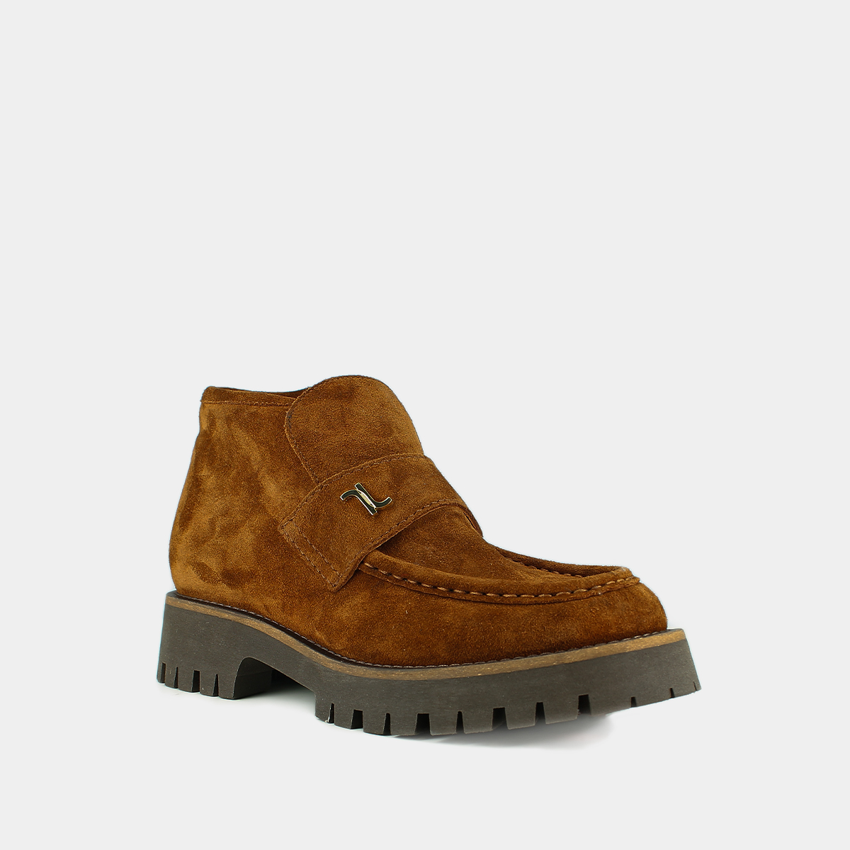 Boots &agrave; semelles crant&eacute;es et monogrammes cognac