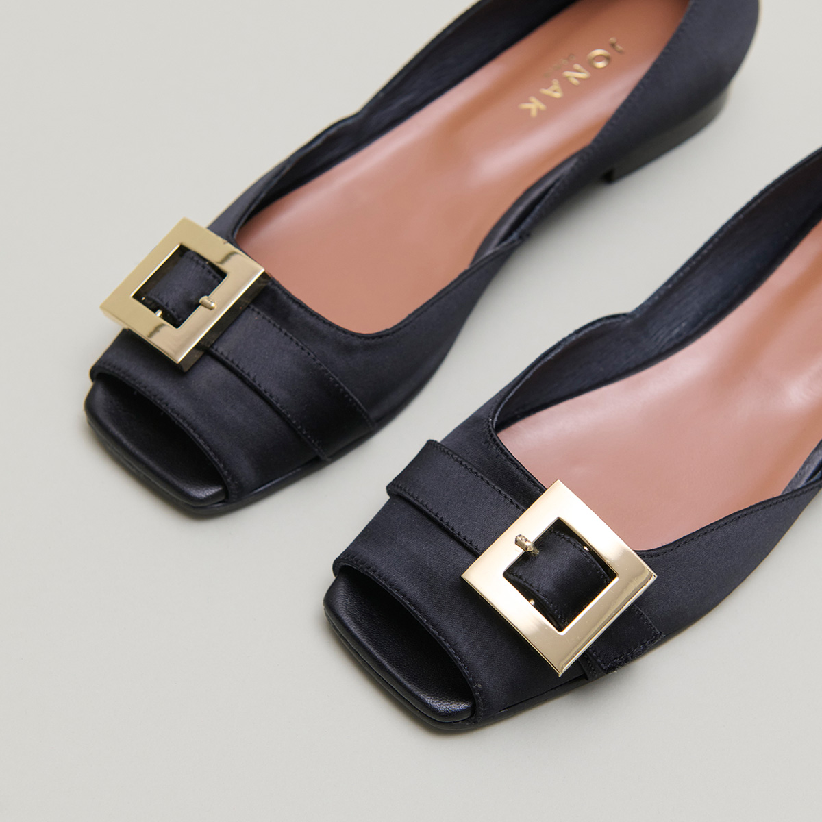 Ballerines &agrave; bouts ouverts black