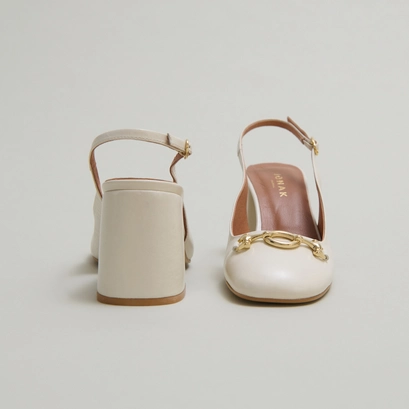 Slingback pumps in ecru distressed leather | DECOUV