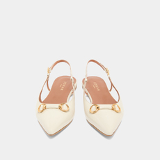 Ballerines slingbacks &agrave; bouts pointus et mors dor&eacute;s ecru
